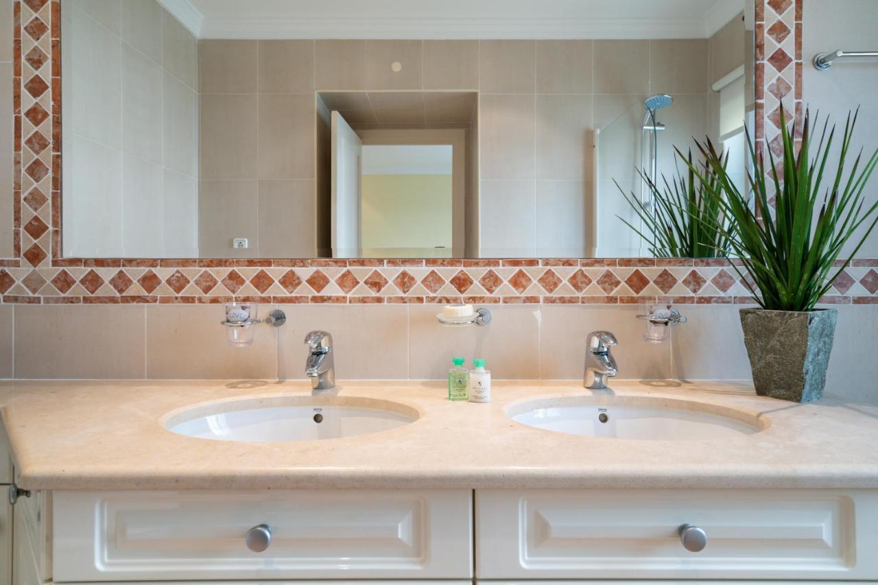 Vale De Lobo By Intiholidays Vale do Lobo Eksteriør billede